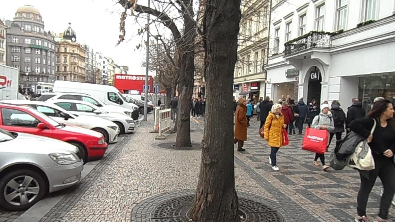 Appartamento Room2-airb Next To Main Street Crowded Praga
